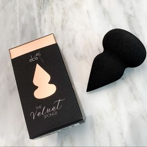 NEW Elcie The Velvet Sponge Makeup Sponge